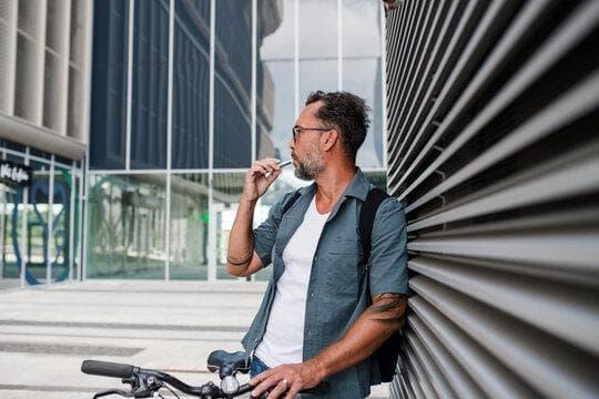 E-Papierosy y los Riesgos Ocultos de los Cigarrillos Electronicos Peligrosos que Debes Conocer